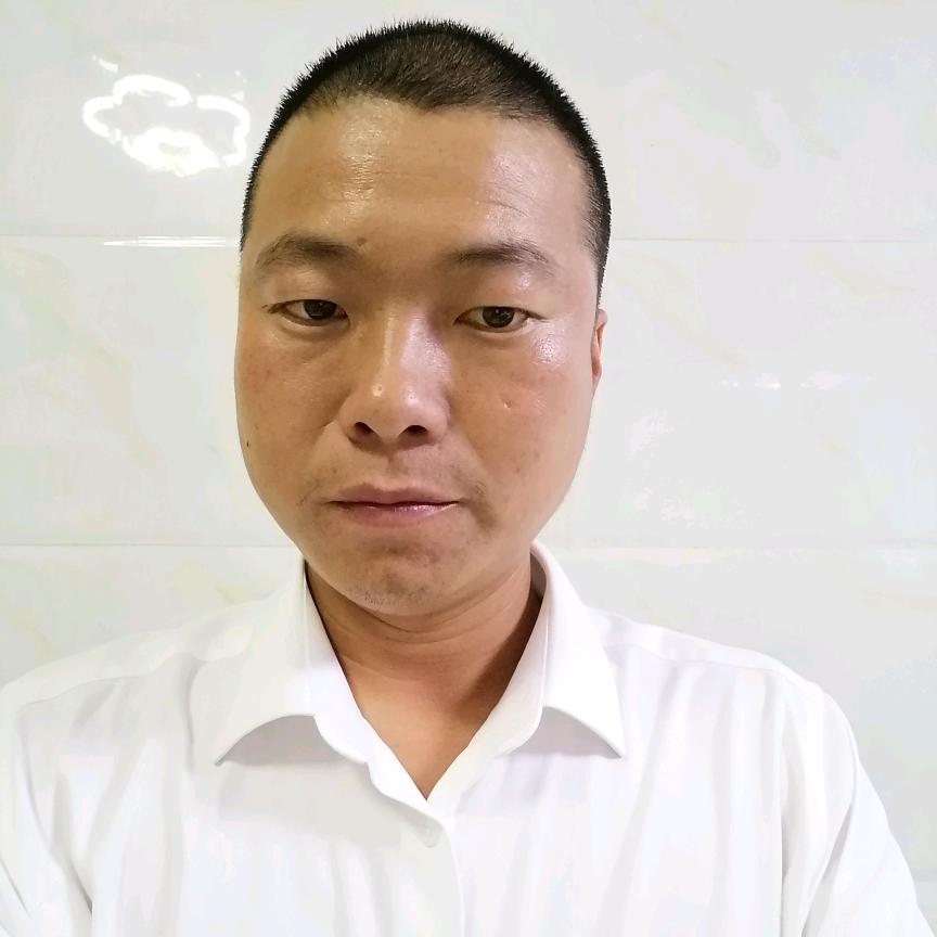 杨大少，村支书