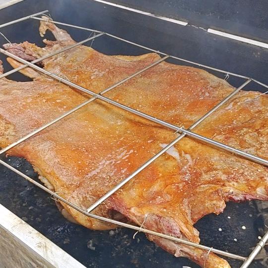 茂名南粤香流动烤全羊