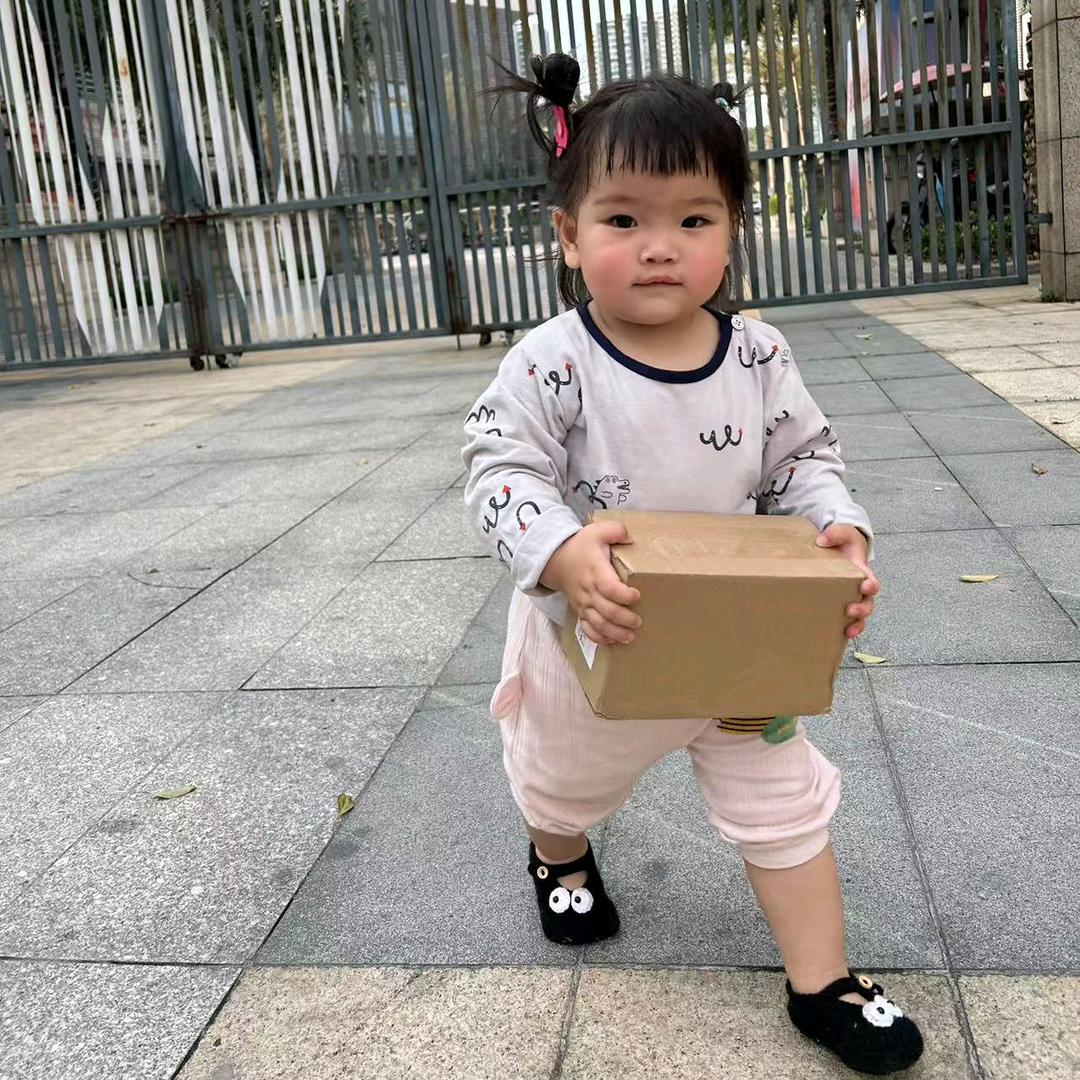 漏风小棉袄蕊蕊