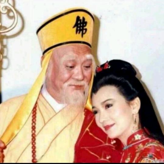 吃小姨子奶哥