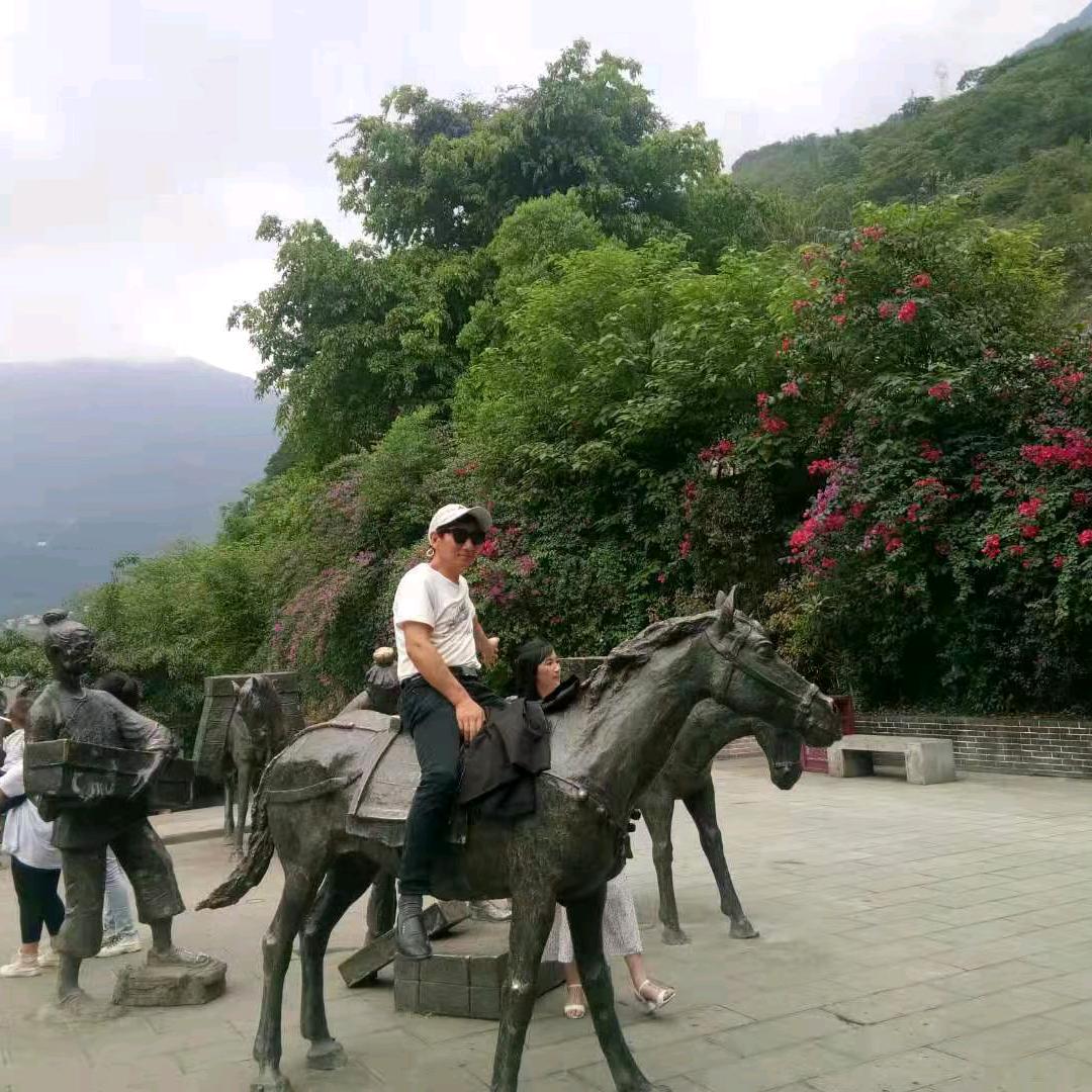 一个寂寞的男人