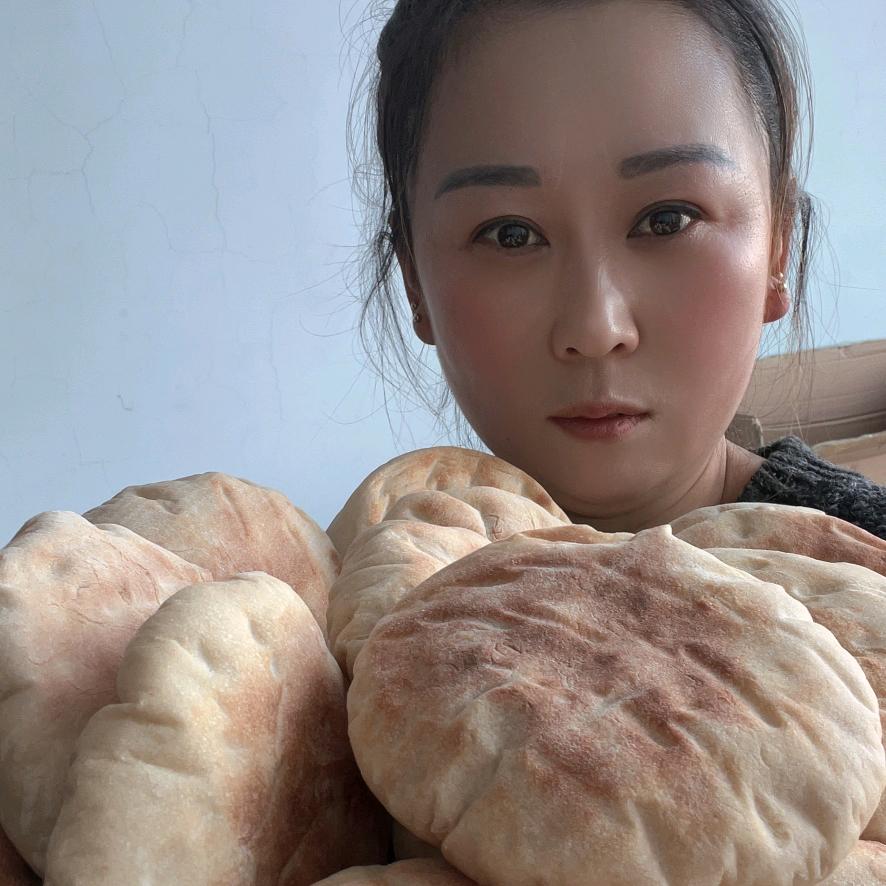 三姐妹铁锅烤饼
