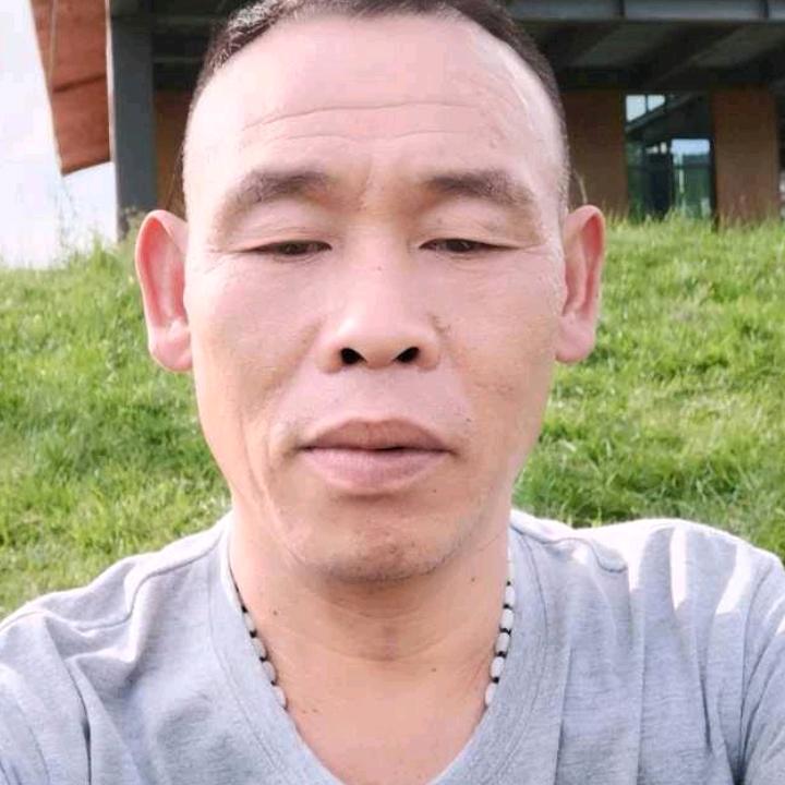 动了情的人