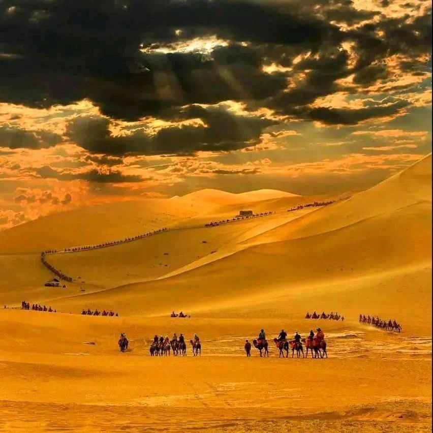 西风塞上，烟雨江南