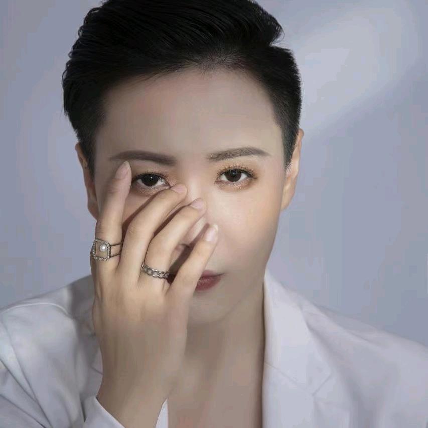 张莉正能量～仟淼百货