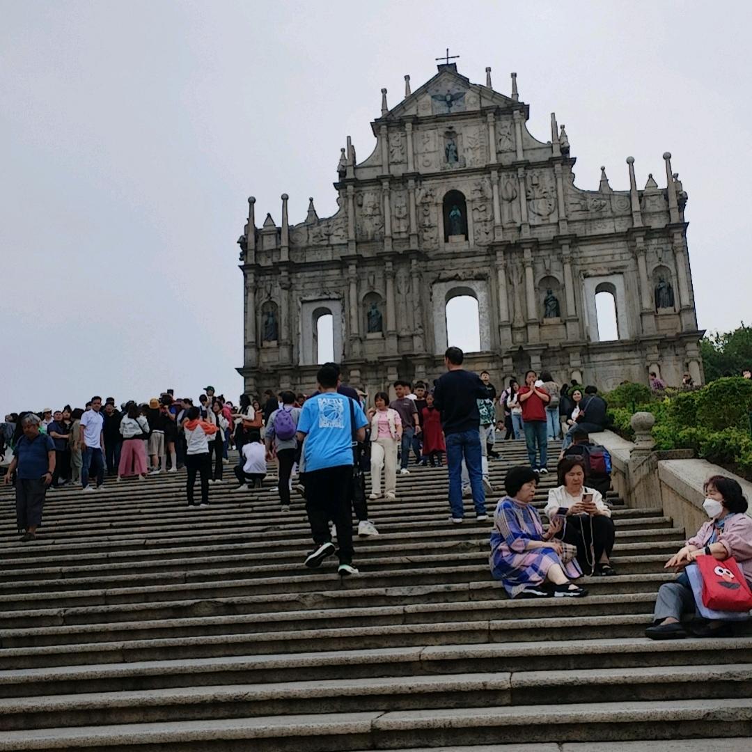 吴真
