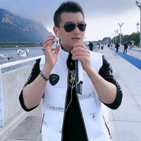 小吴歌🎤