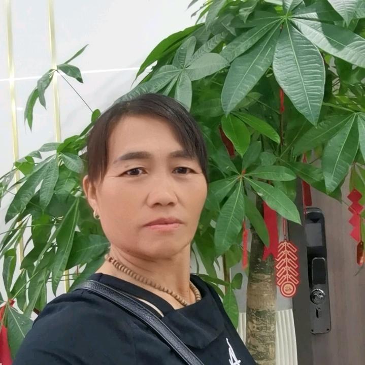 杨姐晚上8点10分开播