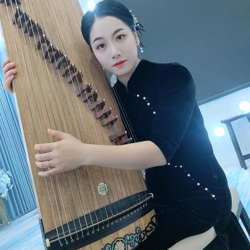 司音琴行胡老师