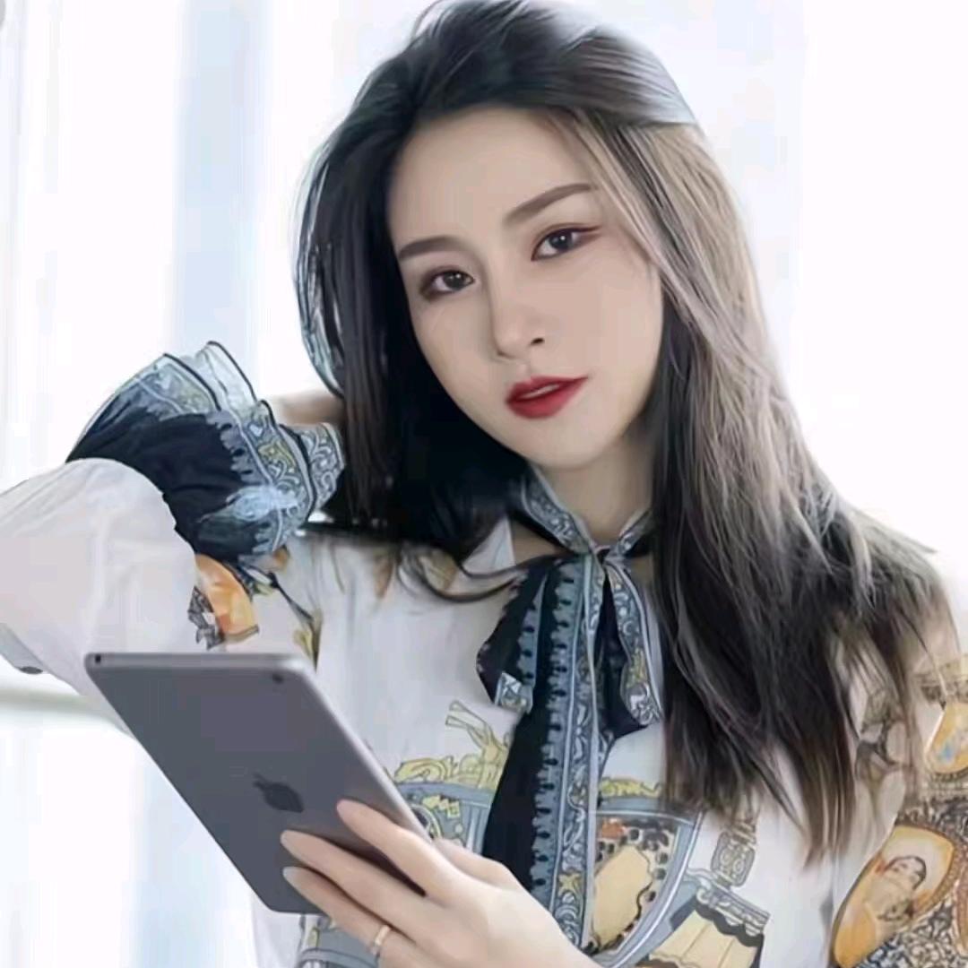 水墨清莲