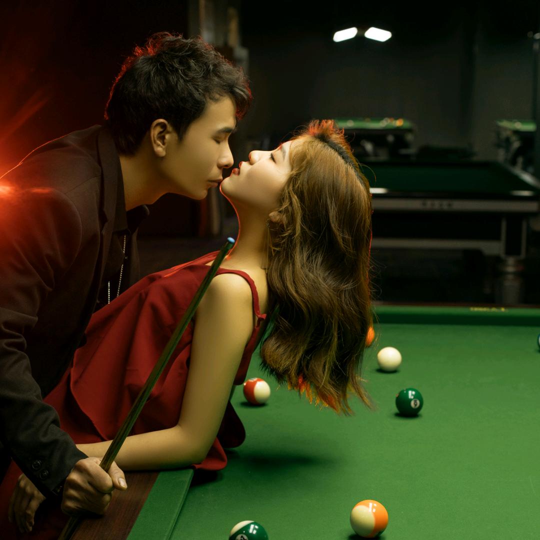 家里有个黏人的媳妇