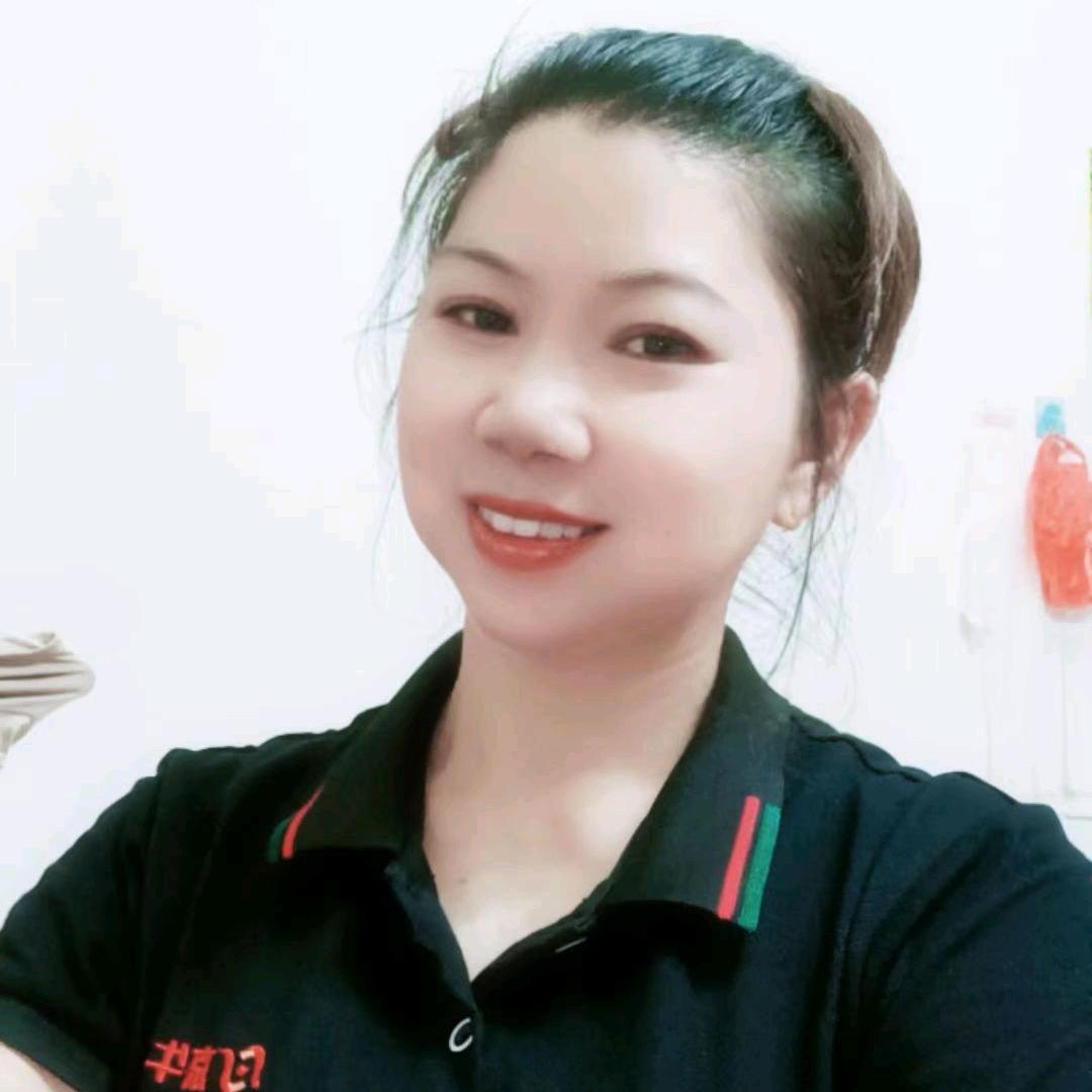 李秀萍(客家潮奶)