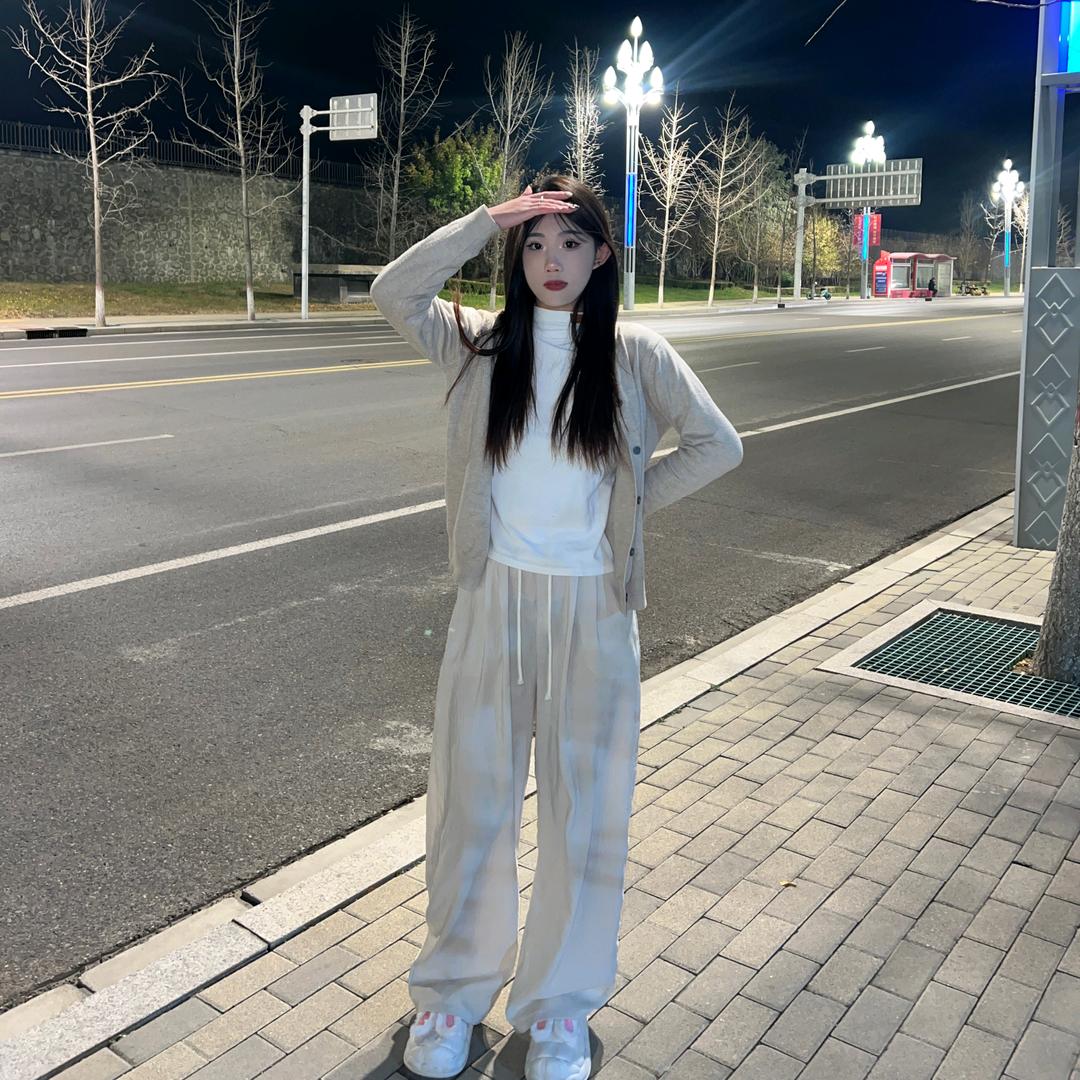 弹幕游戏-小小魚