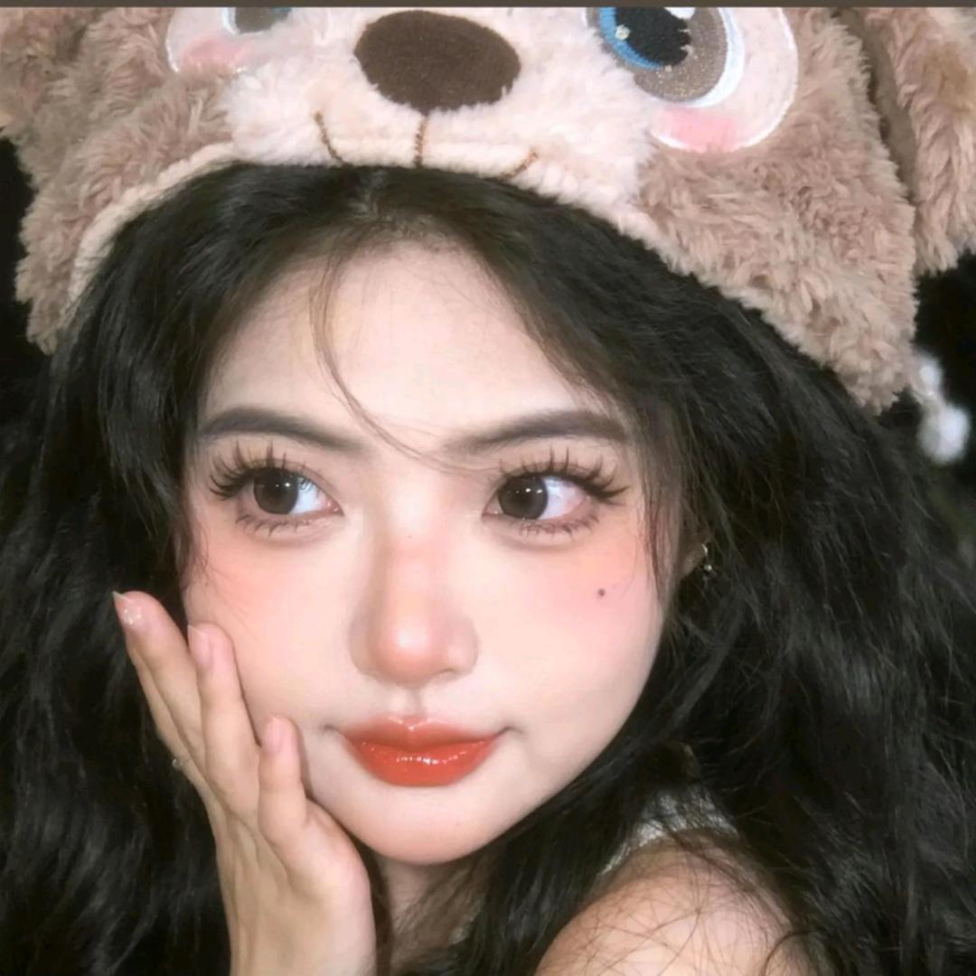 做眉毛的岳老师