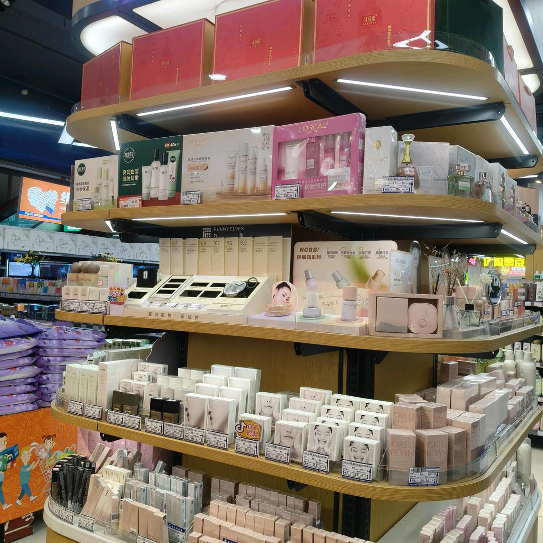 积石山品牌购物中心笨宝宝超市 韩