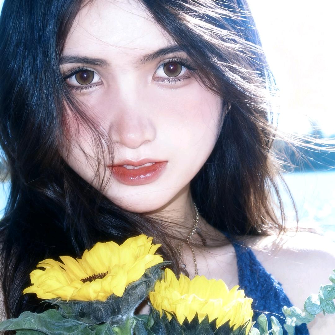Daniela Law 罗丹妮（驻非版）