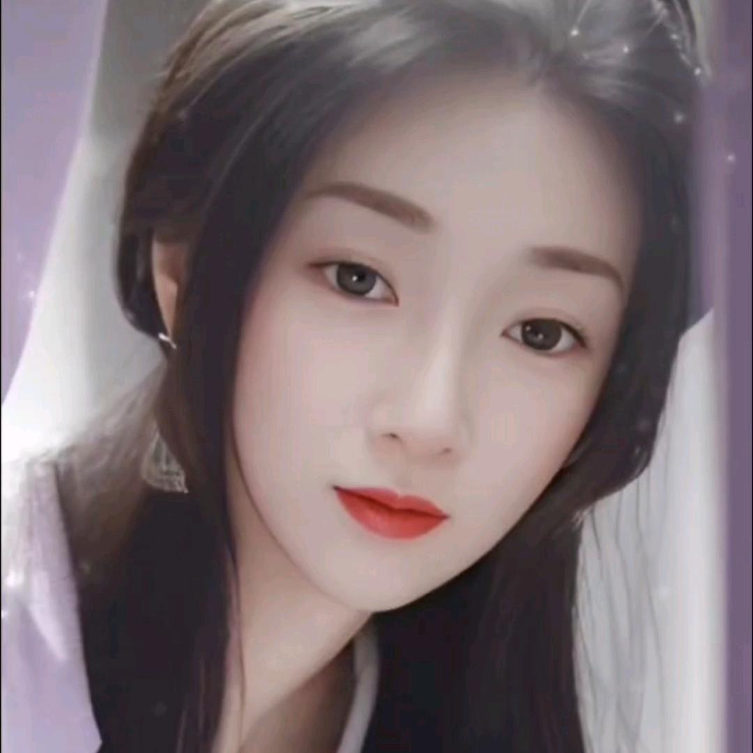 人生本就该轻装上阵别让失眠偷走夜晚宁静~