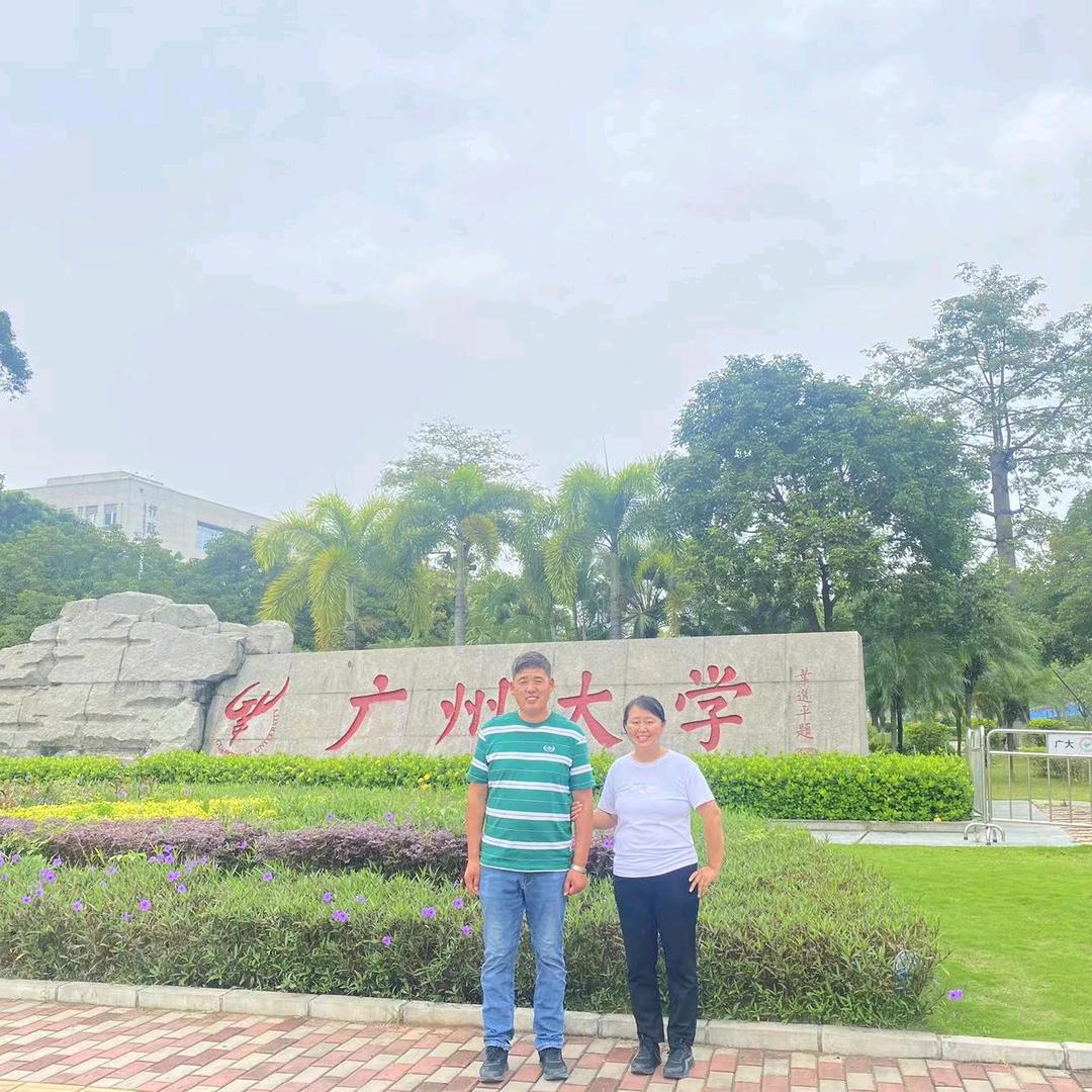 兰考县王亮挖机设备出租有限公司