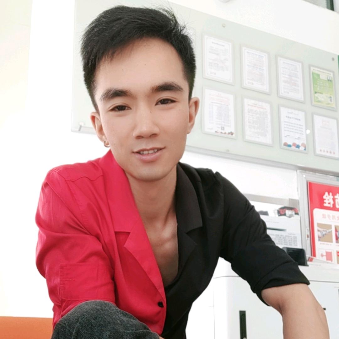 贪顽👉三哥🔥