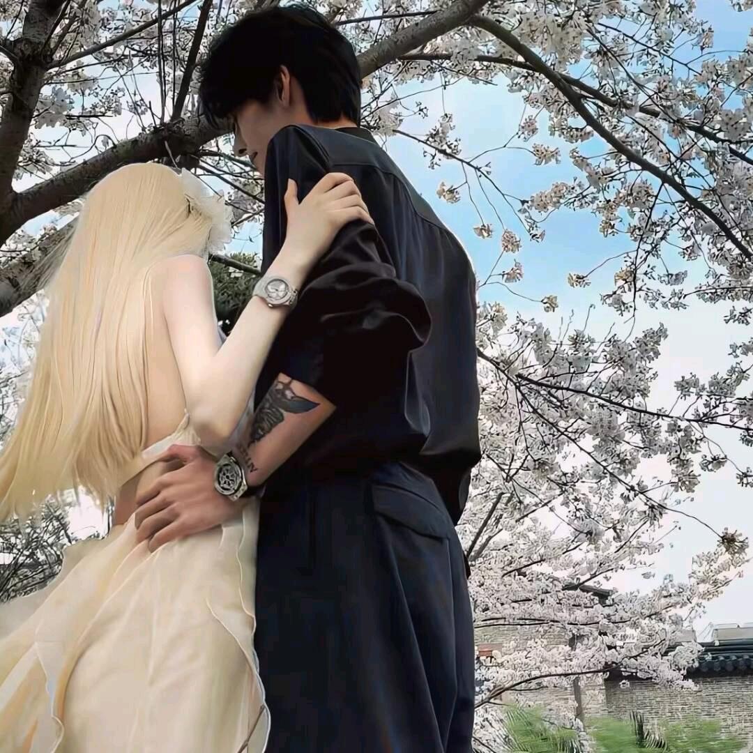微风恋翠竹