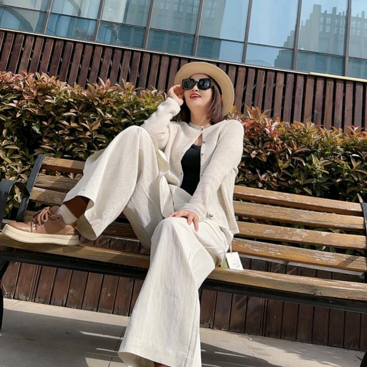 西安静掌柜女装批发