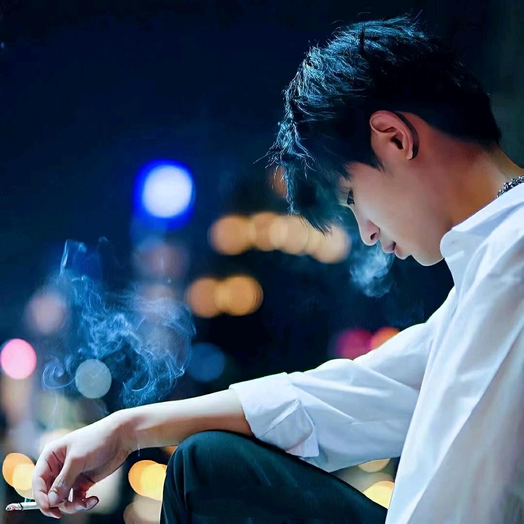 我姓易、却发现爱你不易