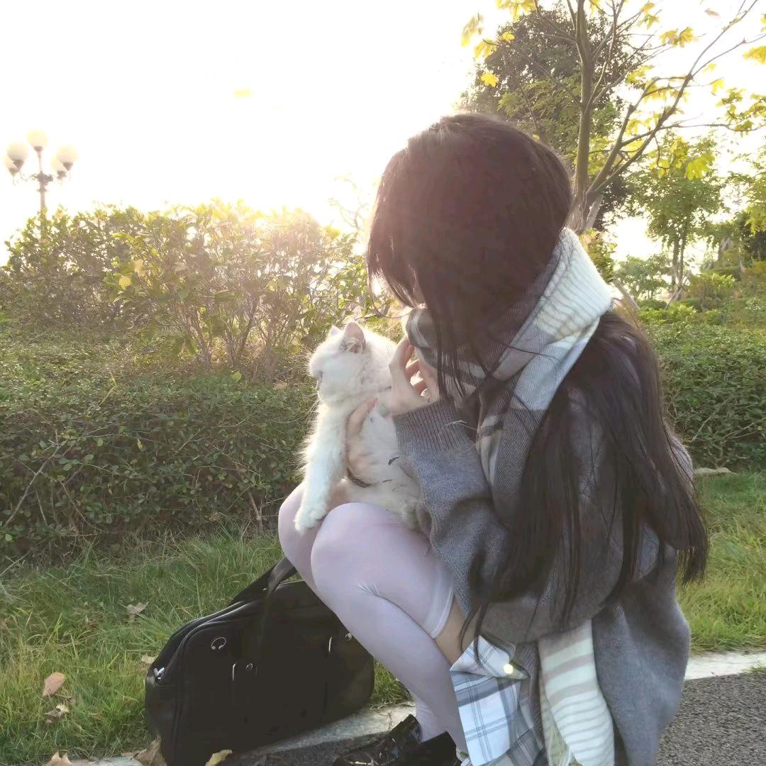 临秋