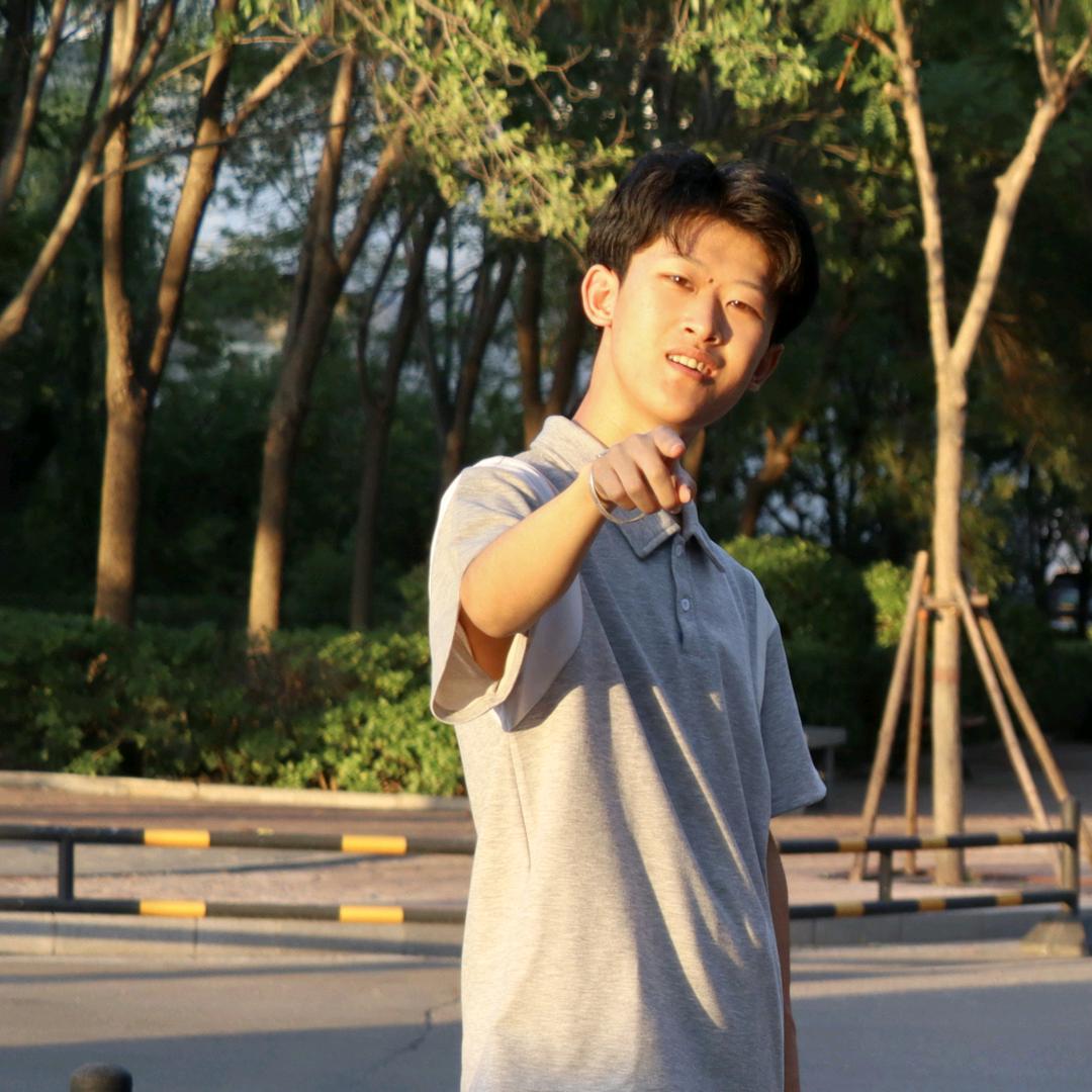 爱吃士多啤梨🍓