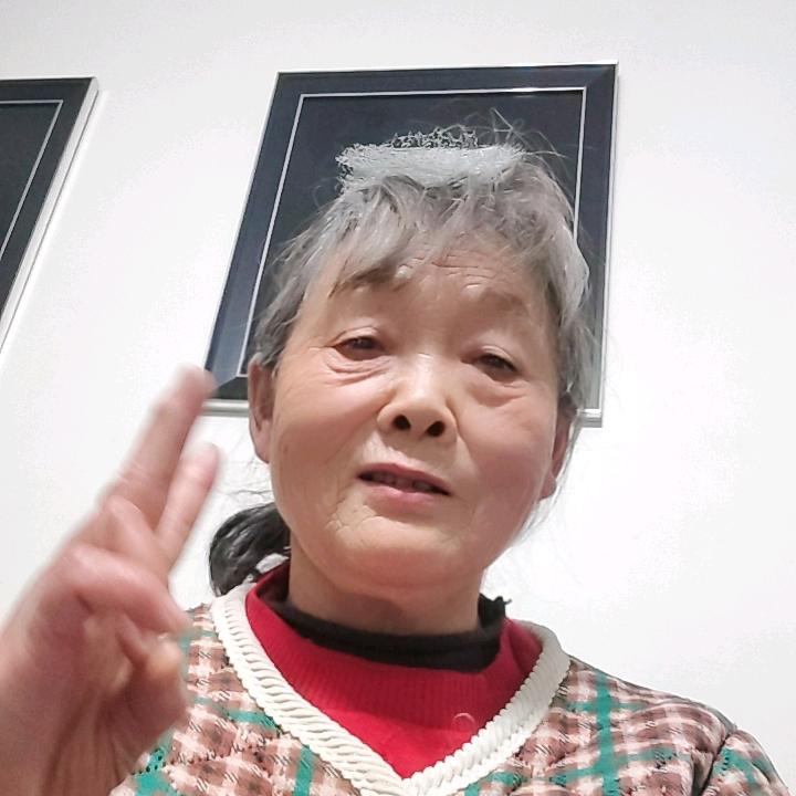 赵奶奶（晚上八点半开播）