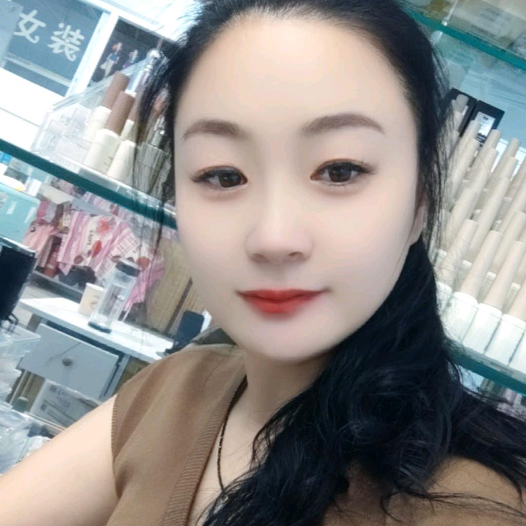 悦悦美甲美睫官方号