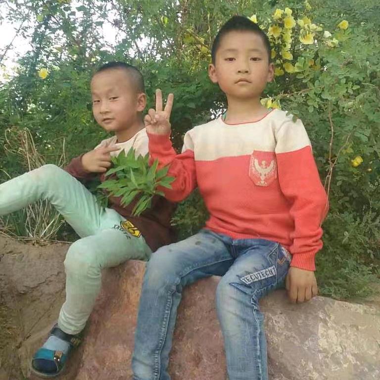宏娟