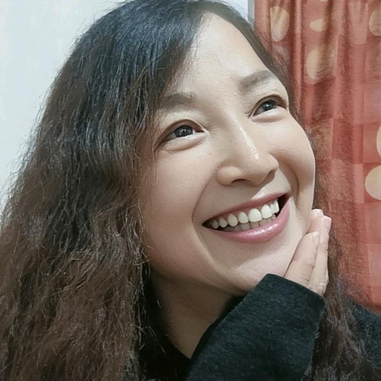 珍珍姐，每晚9点半开播