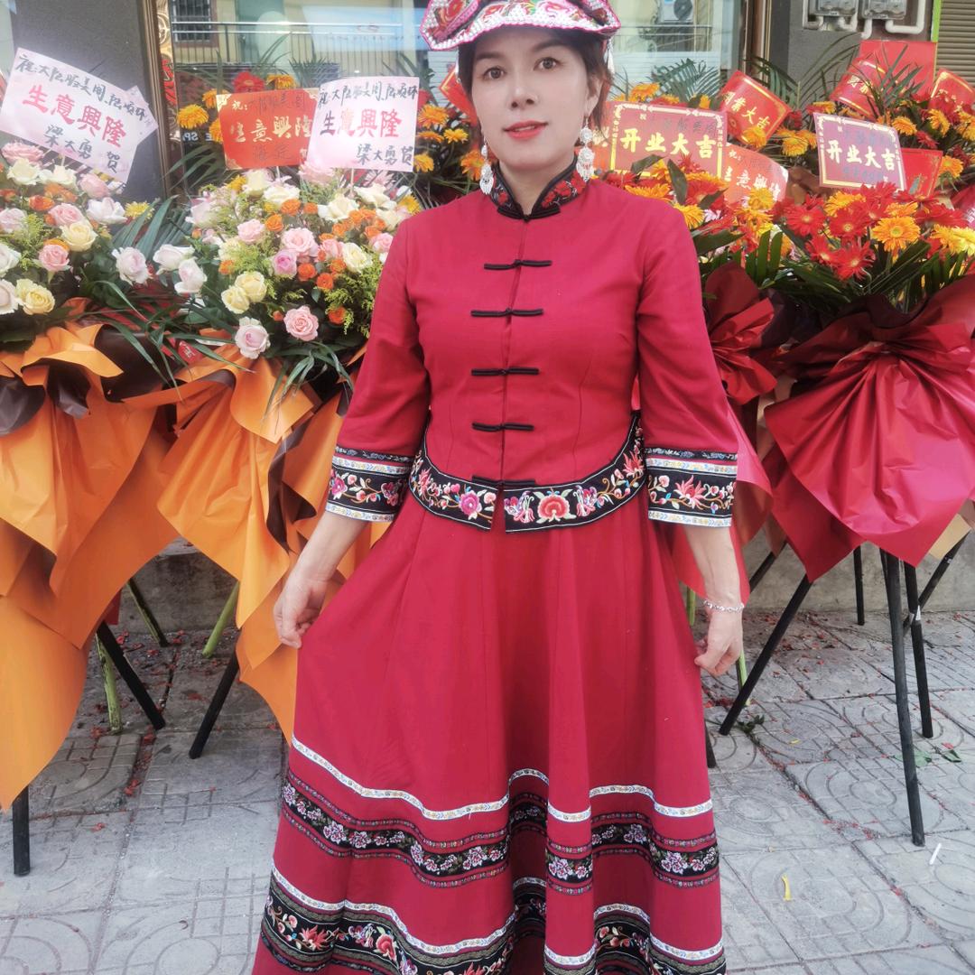 广南县大陆服美阁服装店