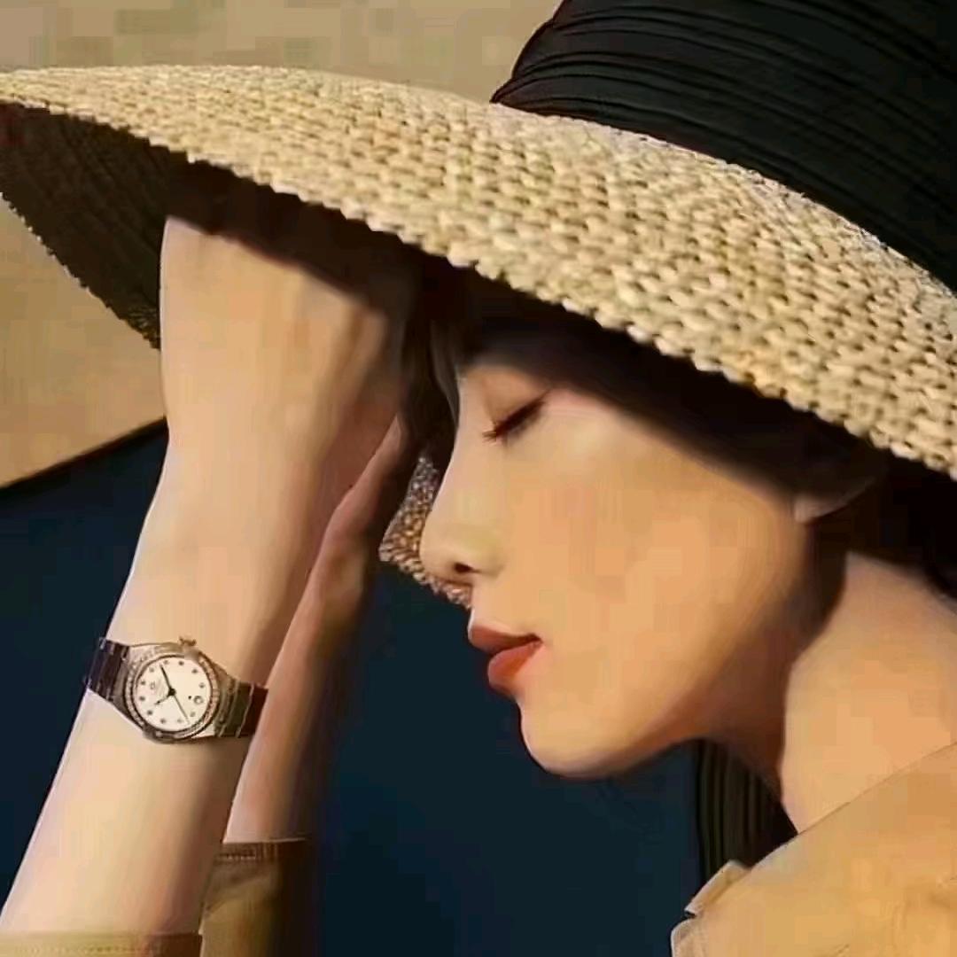 静静(❁´◡`❁)*✲ﾟ*守候