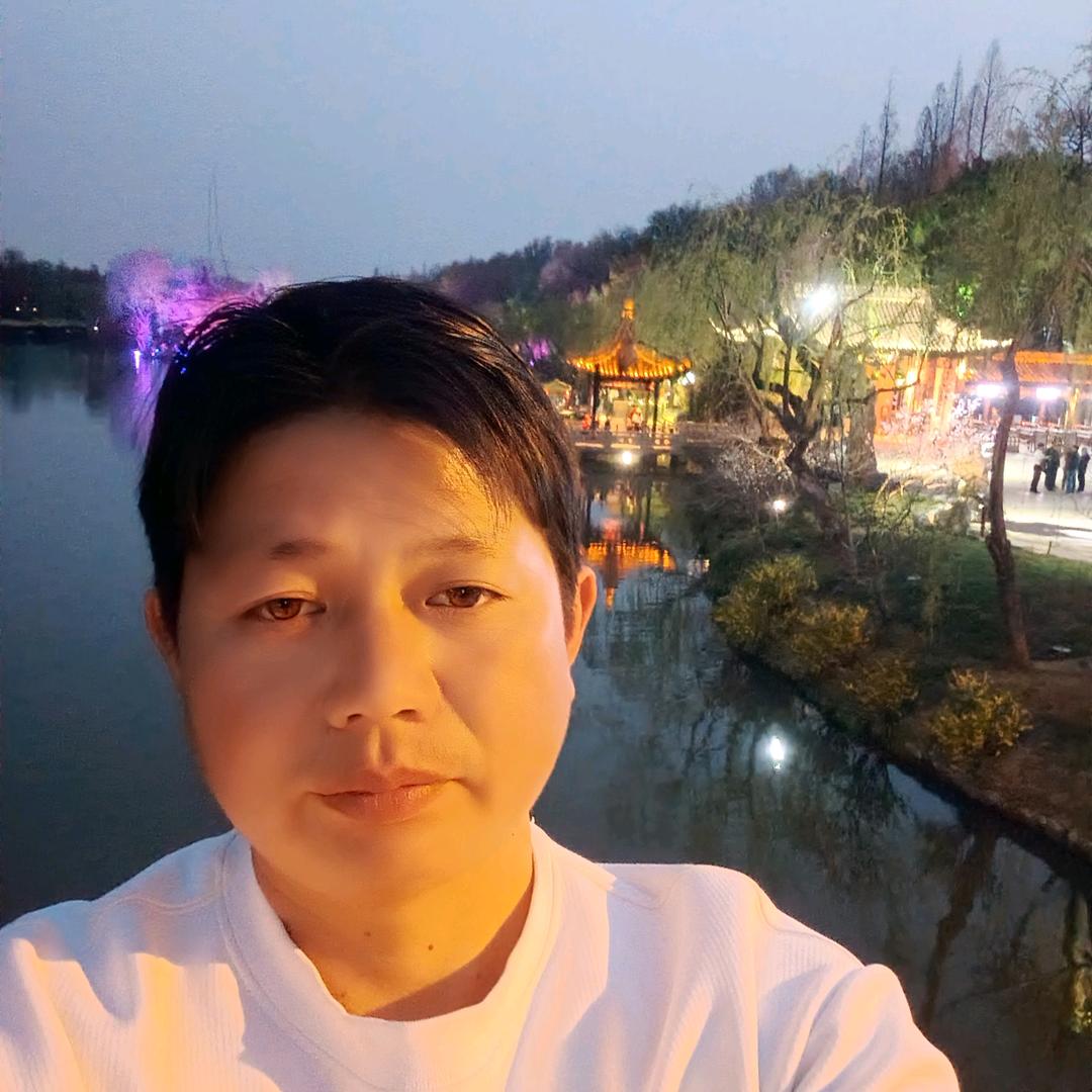 阿东在农村
