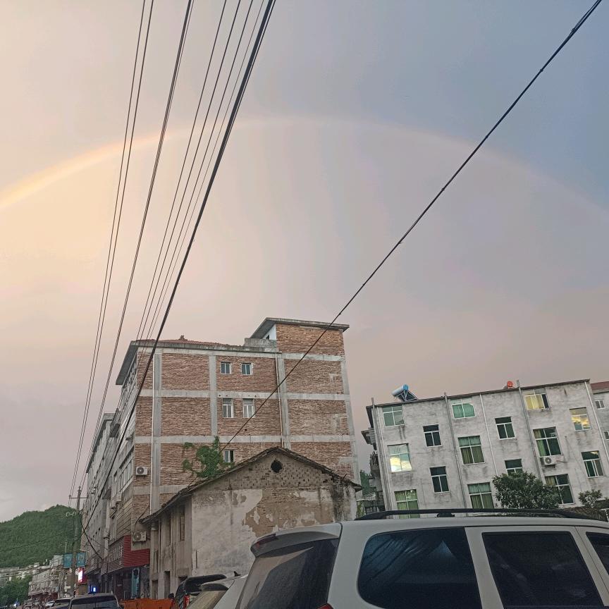 伤心的女人😭😭曾仉连