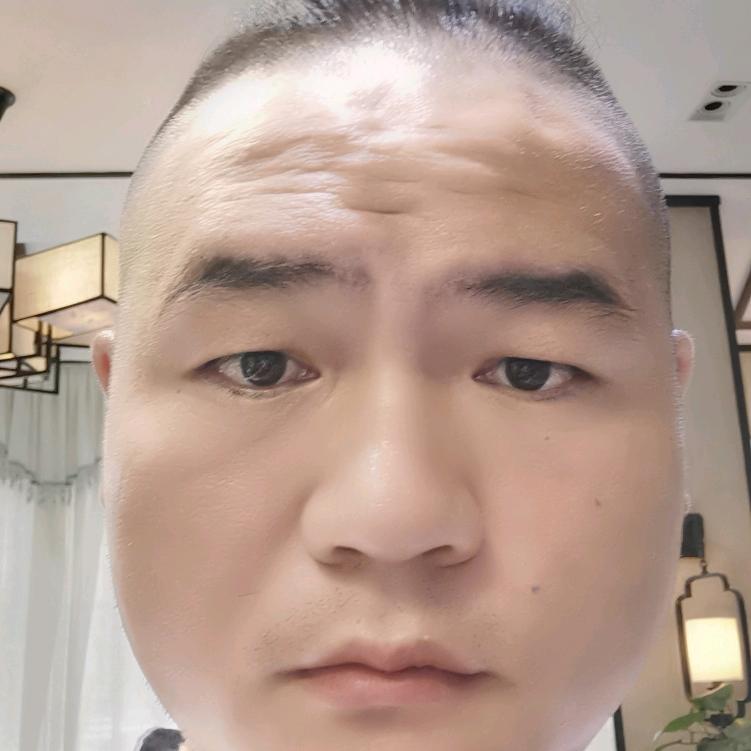 飞机哥
