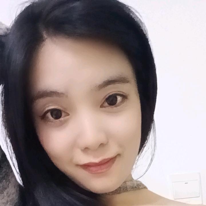 依依🎤