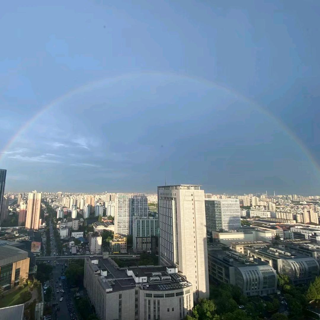 开心✧٩(ˊωˋ*)و✧