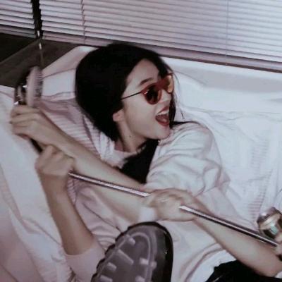 幼稚女神蹦蹦恰