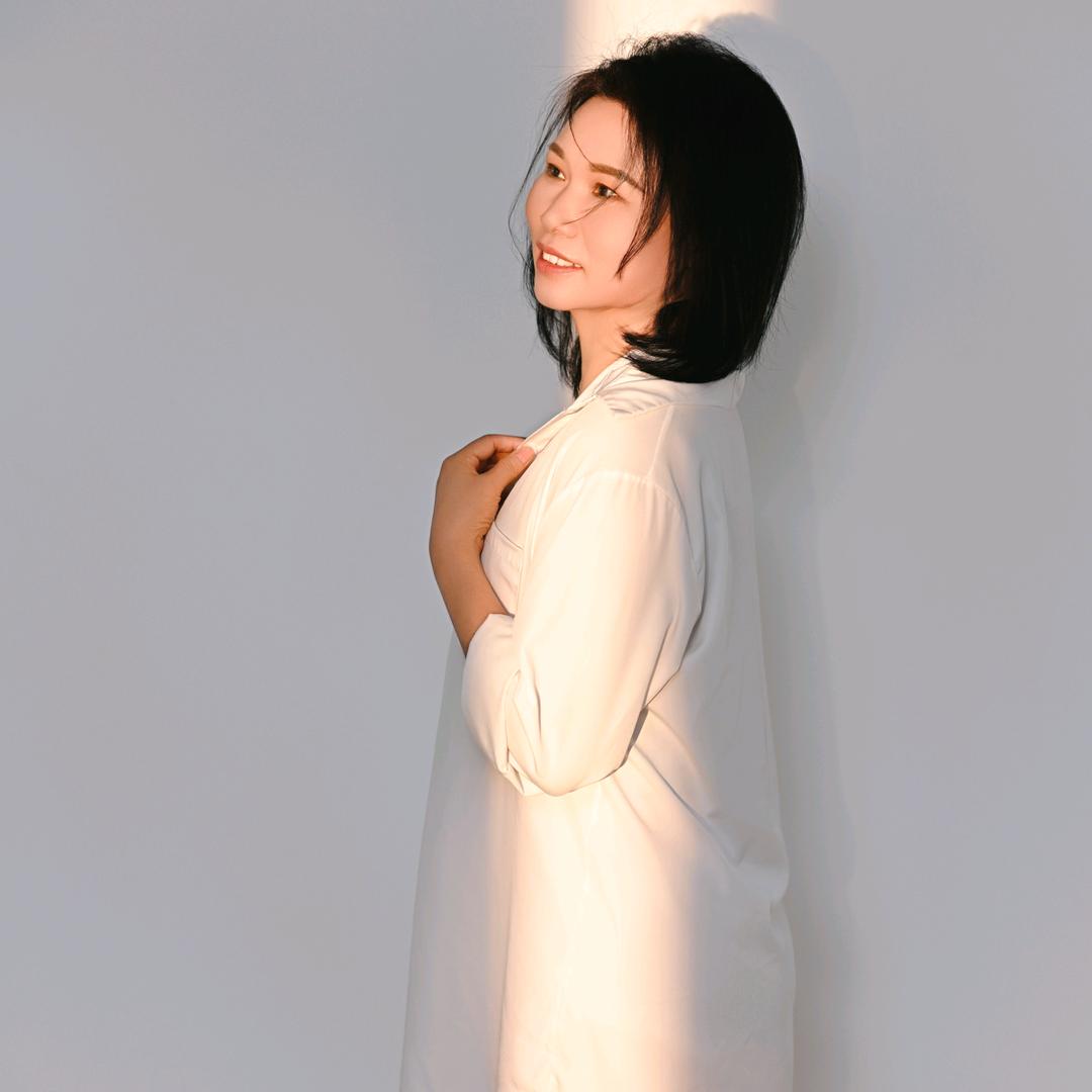 鸟语花香，