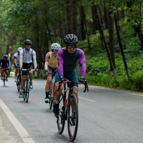 骑不动的何宇杰