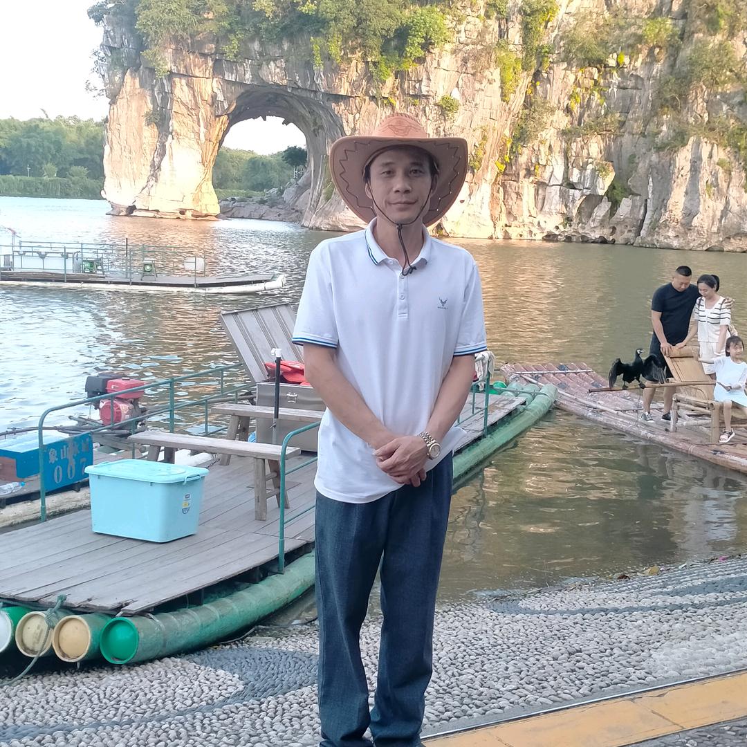 黄平
