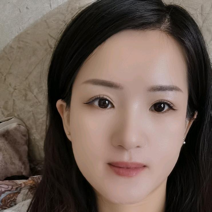 天然城底商V美女装