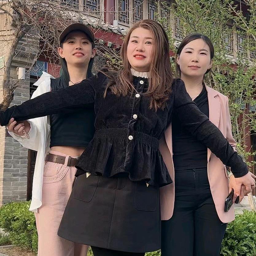 毕火火（三姐妹）