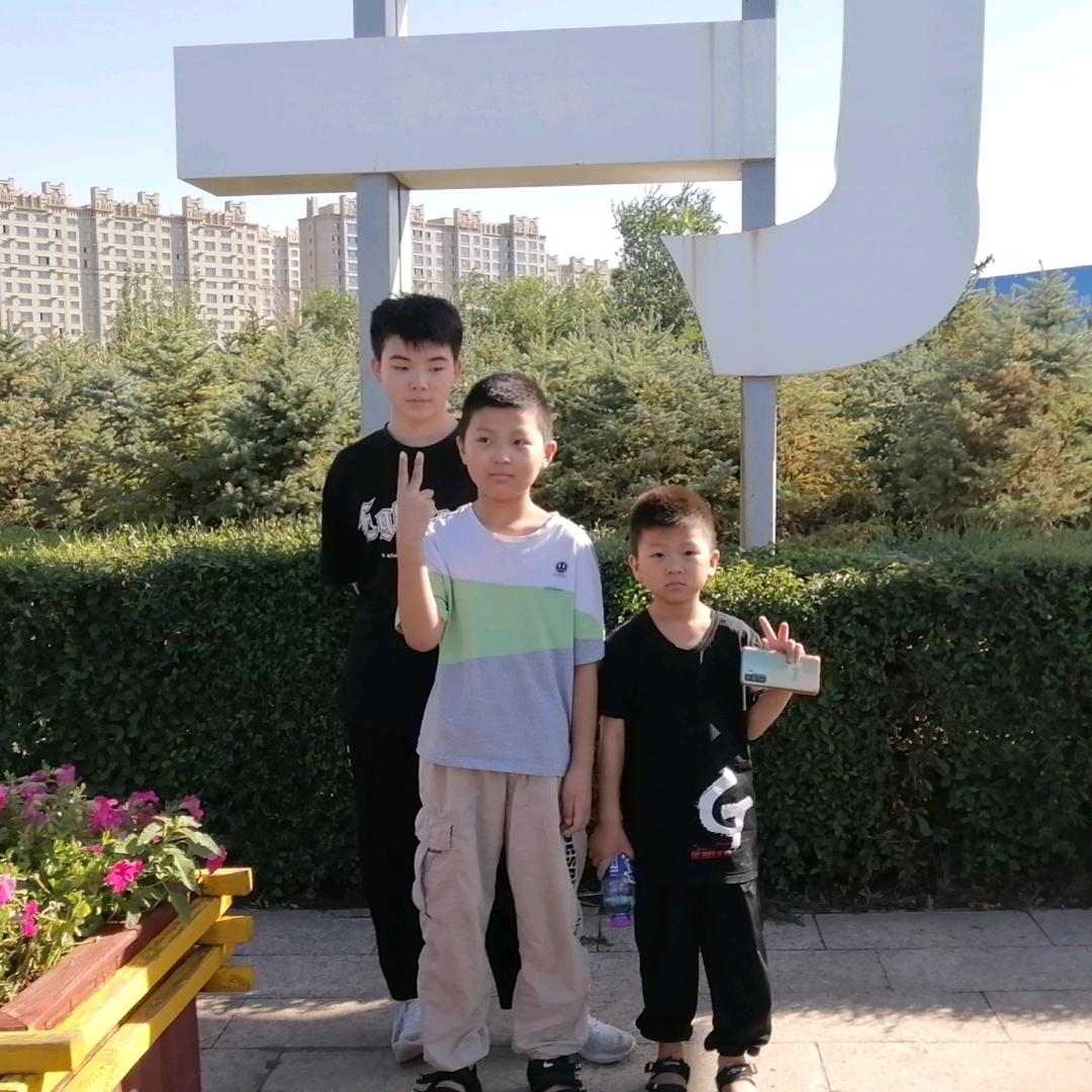 尹刚
