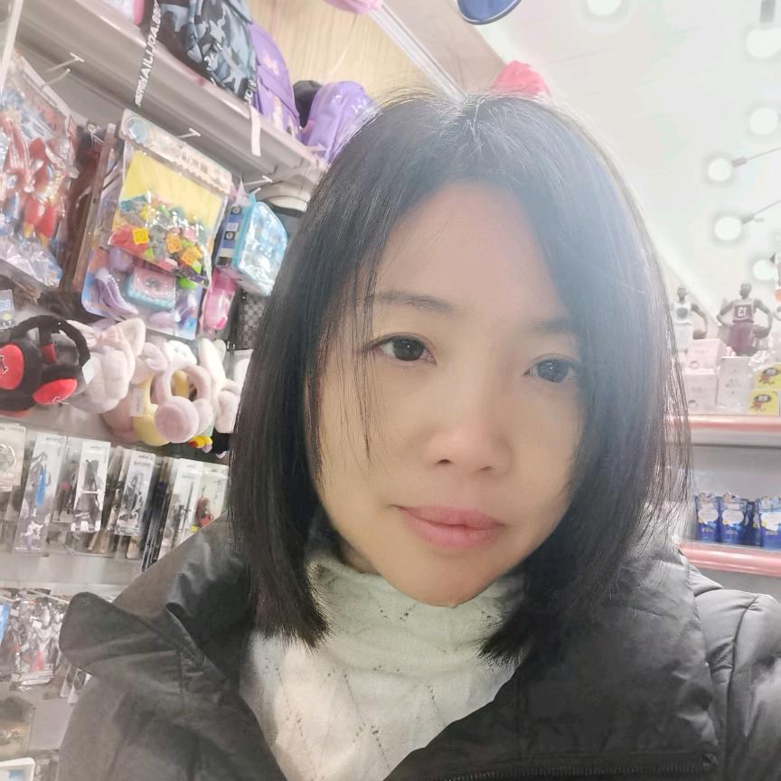 啊丫吖潮品店