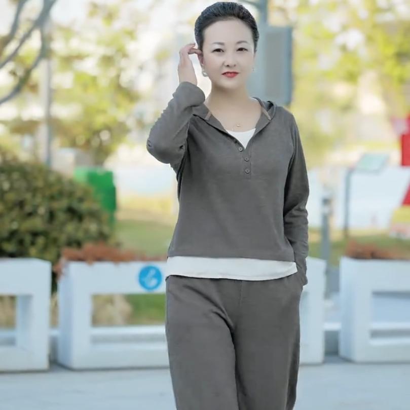 吉鹿服饰妈妈装