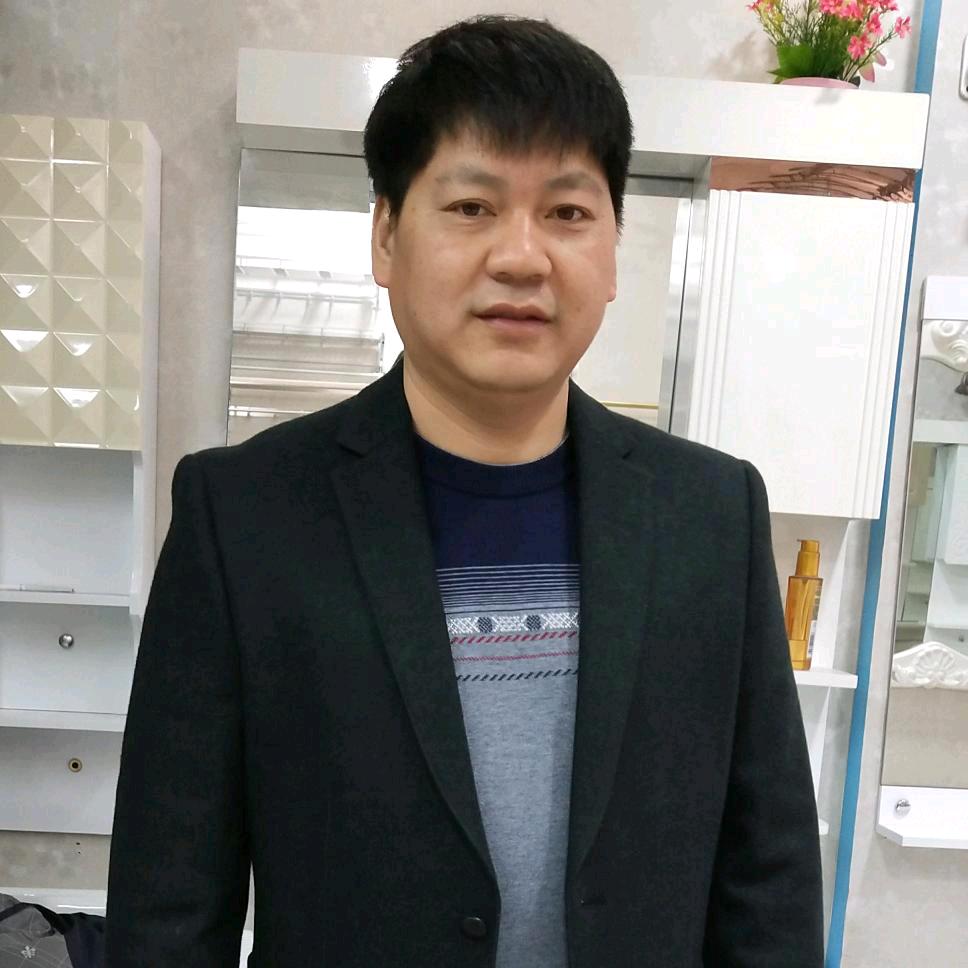侯震宇