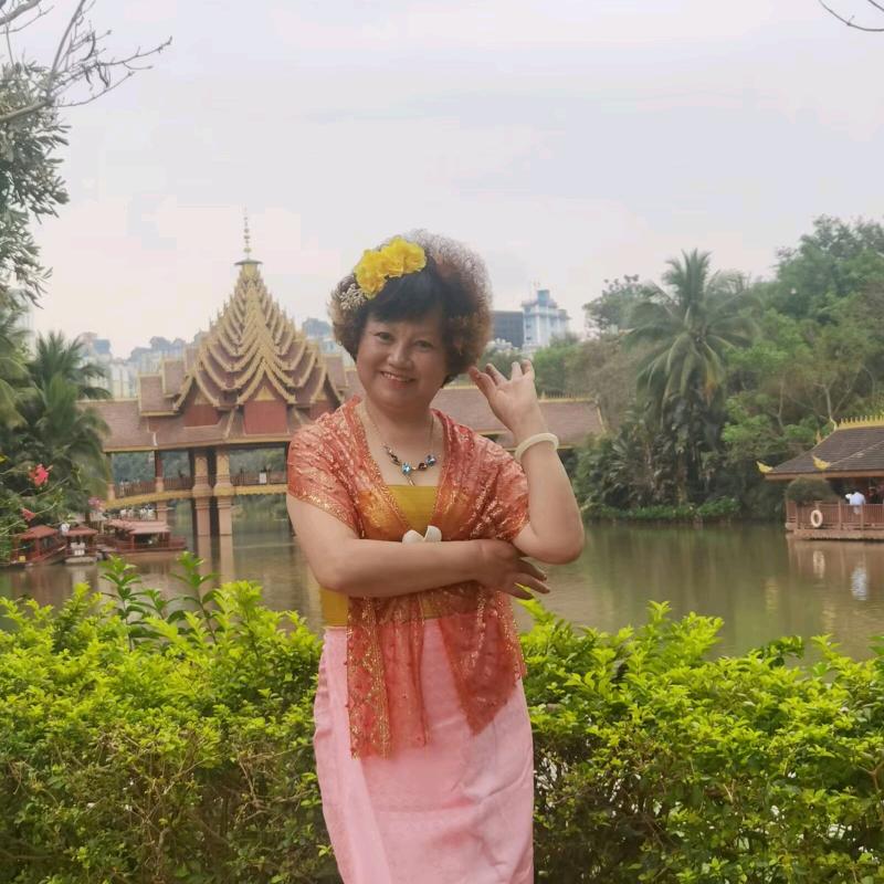 张代萍（64年龙）